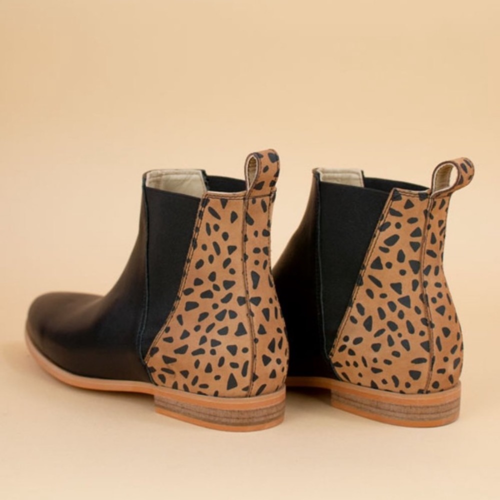 Sseko Chelsea boot - Picture 2 of 2